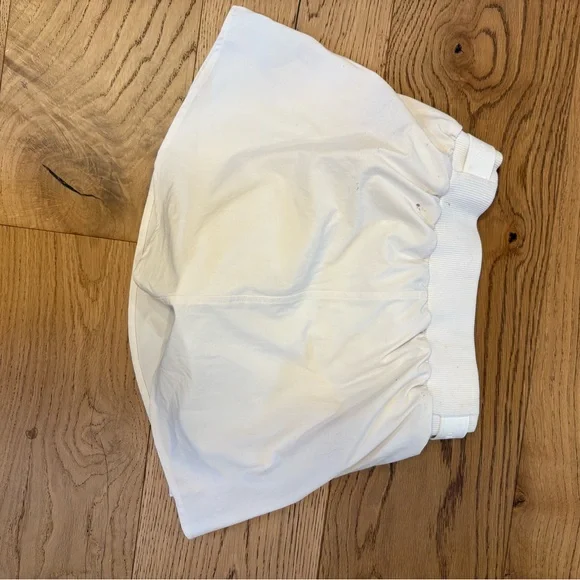 ALO Yoga White Tennis Skirrt - Picture 2 of 4